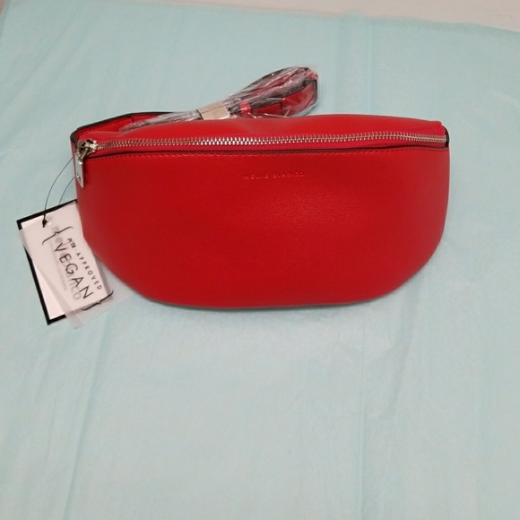 💕Vegan Red Pouch!💕 - Picture 8 of 8